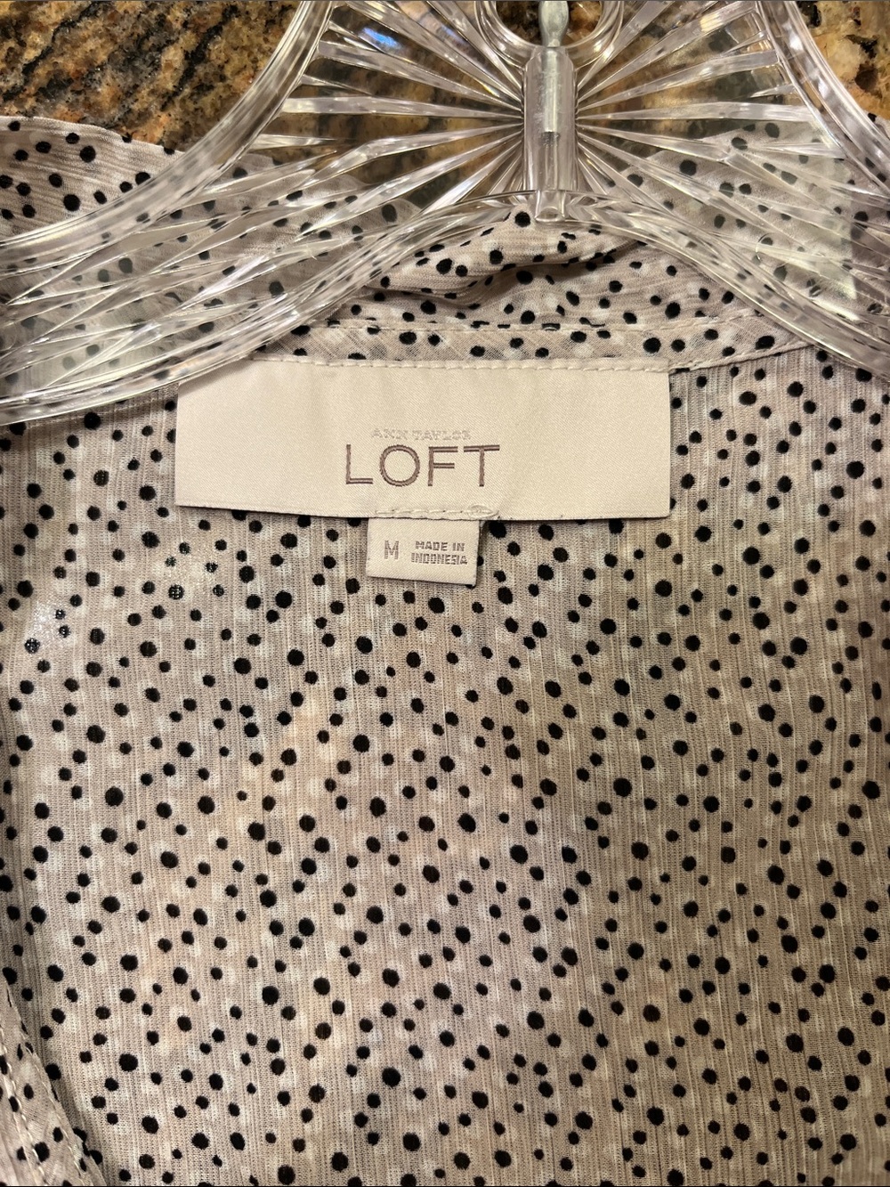 LOFT two-tone  Light Gray Polka Dot Short Sleeve Peasant Top!! - Picture 2 of 4
